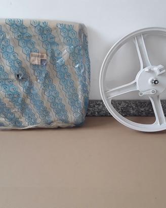 Cerchio anteriore 16" Piaggio bianco - NUOVO!