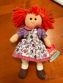 Bambola " Le fiorelline" nuova.