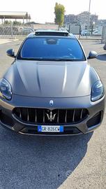 MASERATI Grecale MHEV 300 CV AWD GT Tetto Apribi