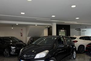 Toyota Yaris 1.0 5 porte Active
