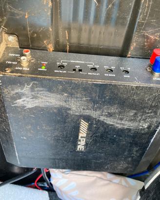 Amplificatore Alpine