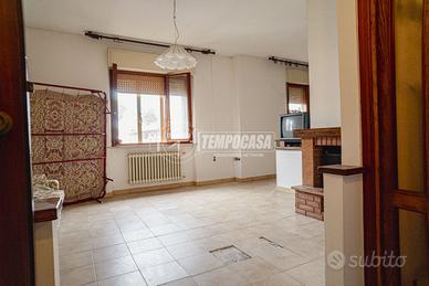 APPARTAMENTO IN BIFAMILIARE!!!