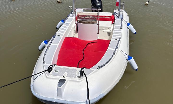 Gommone 6 posti con motore suzuki