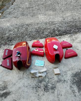 n 2 serbatoi rubinetti e 6 fianch.Honda 400 four