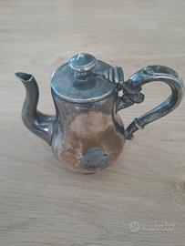 Antica teiera / caffettiera BROGGI MILANO argento