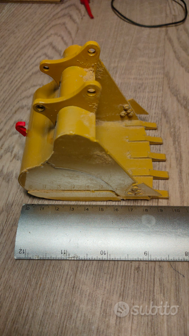 1/14 945 Escavatore idraulico RC telecomando 5Ch valvola di
