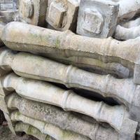 colonne in cemento da terrazzo o giardino 