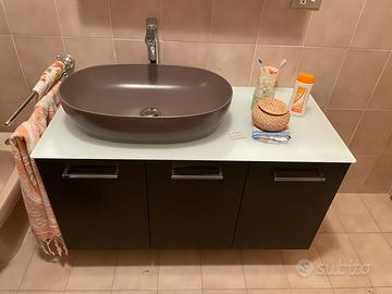 Mobile bagno lavabo specchio