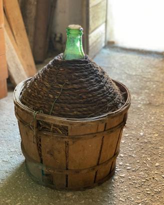 Antica Damigiana in Vetro con Cesto in Legno