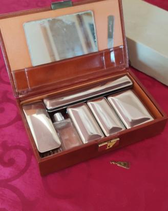 Vintage beauty case 