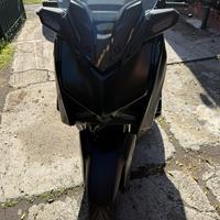 Yamaha Xmax 300 tech max