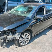 VOLKSWAGEN GOLF dal 2012 1.6 TDI BlueM. 5 Porte