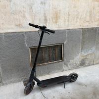 Monopattino elettrico XIAOMI ELETTRIC SCOOTER PRO2