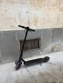 Monopattino elettrico XIAOMI ELETTRIC SCOOTER PRO2