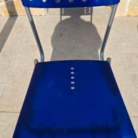 sedie in metallo e plastica