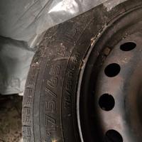 Pneumatici GT RADIAL 175 65 R15 da neve con cerchi