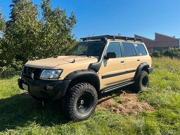 Nissan Patrol gr y61