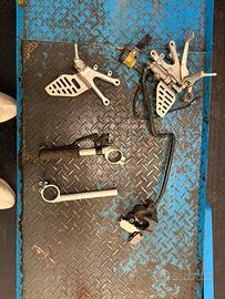 R6 2008 pedame semimanubri