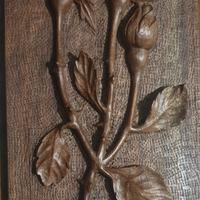 Sculture di rose su legno scultore Emilio Belmonte