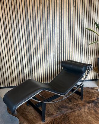 MDF Italia Chaise Longue LC4  in pelle nera