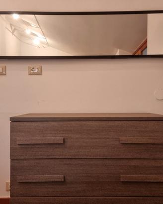 cassettiera e specchio  