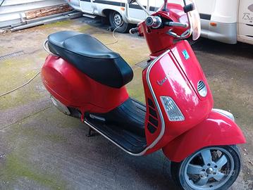 vespa 250 gts