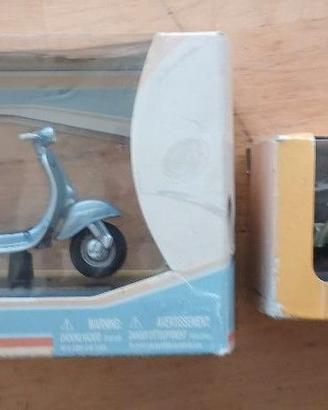 VESPA 90 SELLA LUNGA (1963) 1:18 MAISTO VESPA 125