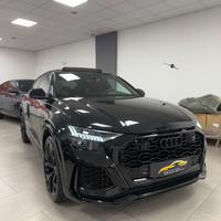 Audi Q8 RS TFSI V8 quattro tiptronic