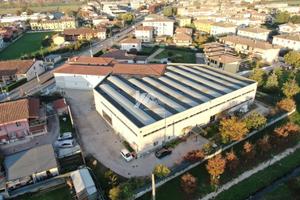 Immobile di 4452 m² con più di 5 locali a Torbole 