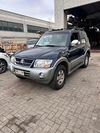 pajero v60 RICAMBI