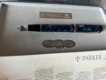 Penna stilogra Parker Duofold madreperla azzurra