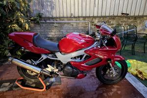 Honda VTR 1000  F
