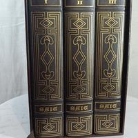 Libri pari al nuovo con dorso dorato +raccoglitore