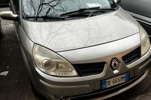SCENIC RENAULT