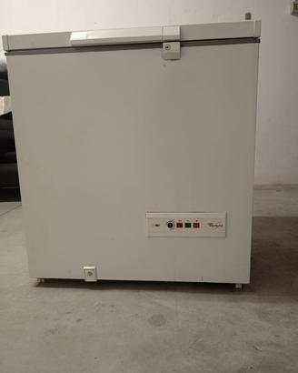 Congelatore whirlpool a pozzetto