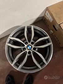 Cerchi bmw x4 con gomme