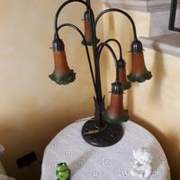 Lampada da tavolo ferro battuto e vetro