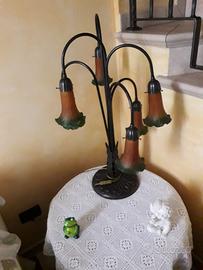Lampada da tavolo ferro battuto e vetro
