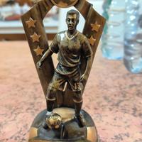 Statuina calciatore in metallo in eccellenti condi