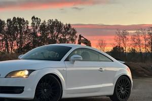 Audi tt 2008 163cv