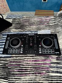 Numark Mixtrack Platinum