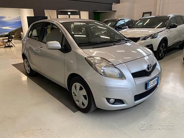 Toyota Yaris 1.0 5 porte Sol