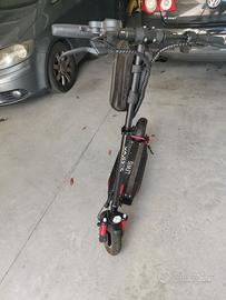 Monopattino Majestic Lewis 10" 500W