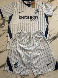 Maglia e pantalocini inter
