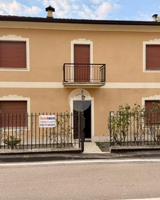 PORZIONE DI BIFAMILIARE A CORZANO