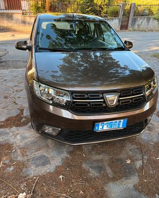 DACIA SANDERO BENZINA/GPL