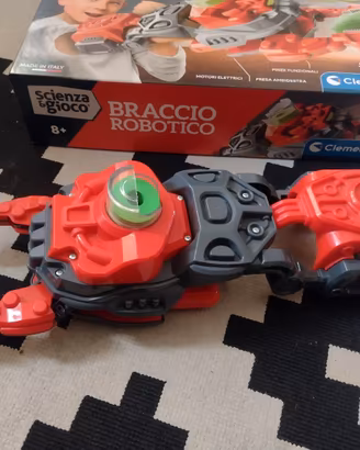 braccio robotico Clementoni 