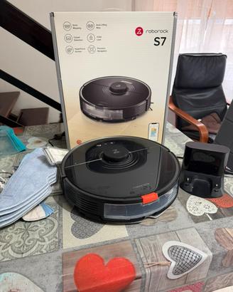 ROBOROCK  PARI AL NUOVO-SCATOLA ORIGINALE + ACCESS