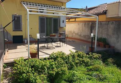 APPARTAVILLA CON TERRAZZO, GIARDINO E GARAGE