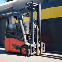 Carrello elevatore elettrico LINDE E16C-02